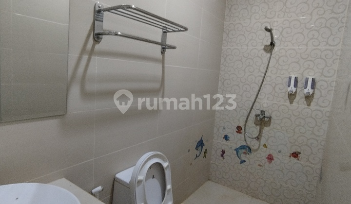 Rumah Kamar Utama Luas dengan Kamar Mandi Dalam, 1 Lantai Cluster Ivy Park Bsb City Semi Furnish Siap Huni Dekat Kampus Unika Bsb 2