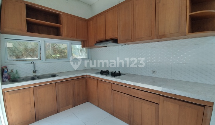 2-Story House Semi-Furnished Ready to Live In Newly Renovated in BSB City Strategic Location Facing BSB Lake 2