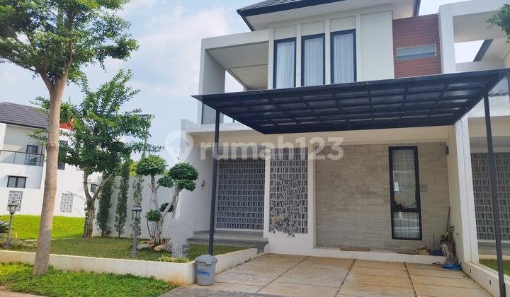 2-Story Fully Furnished House in BSB City Cluster Hilago Facing the Lake, Near Unika, Uptown Mall, Krapyak Toll Road. 1