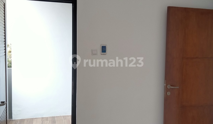 Rumah Murah SHM 2 Lantai di Taman Mini Jakarta Timur 10
