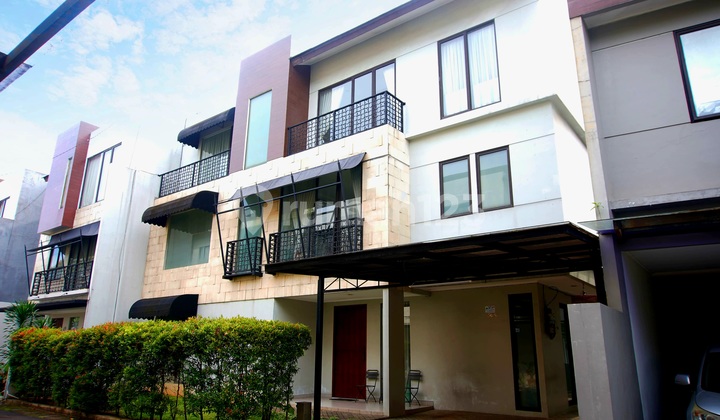 For Sale 3-Story Luxury Townhouse in Kebagusan, South Jakarta
