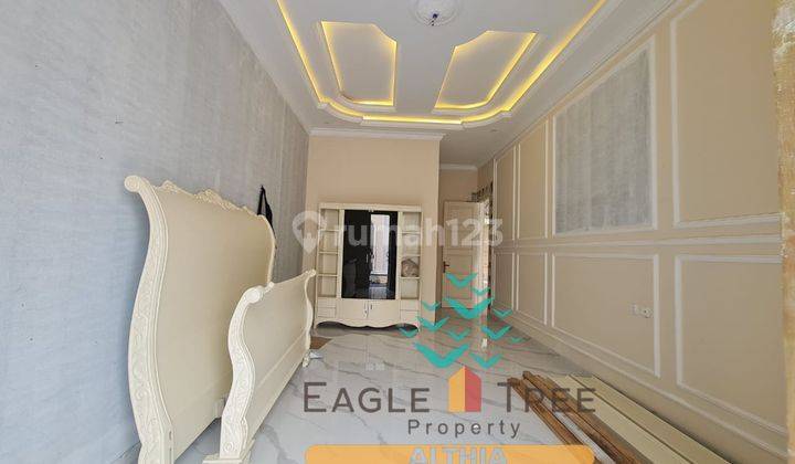 Rumah Mewah 2 Lantai Ada Private Pool Semifurnished Di Petukangan 2