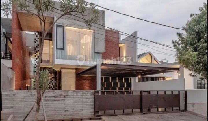 Rumah 3 Lantai Furnished Industrial Modern Jakarta Selatan 1