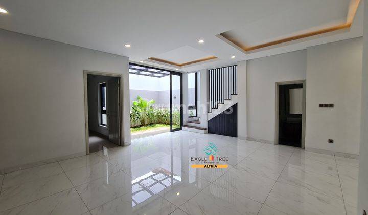 Rumah 3 Lantai Furnished  Nempel Jakarta Selatan 2