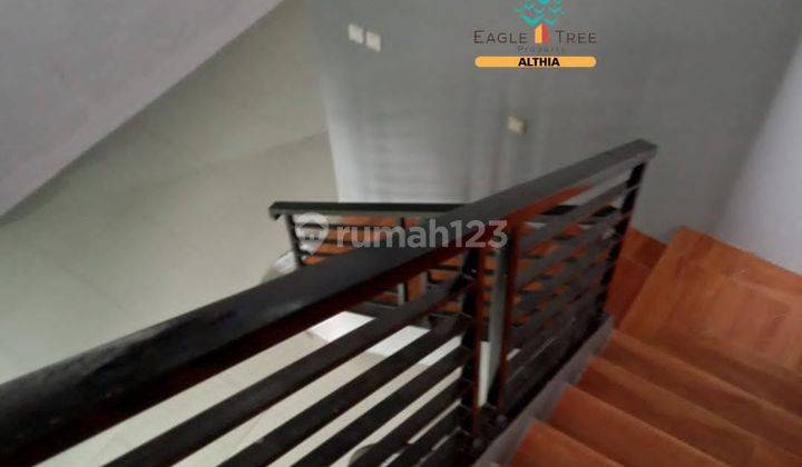 Rumah 2 Lantai Siap Huni Full Renovasi di Graha Raya 2