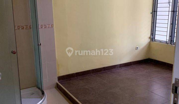 Rumah Bagus Siap Huni di Karawaci Tangerang, Tangerang 2