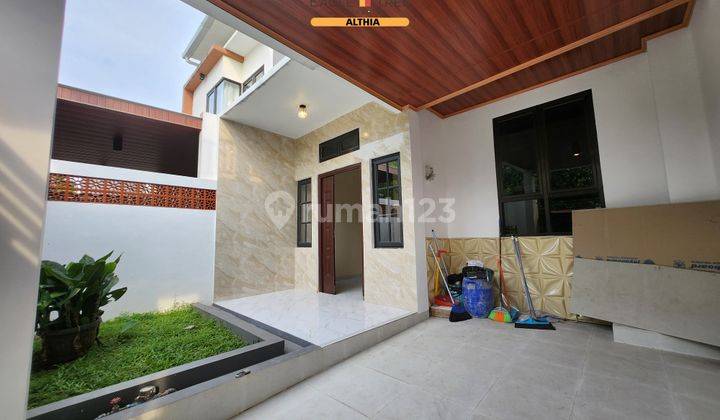 Rumah Siap Huni Minimalis Modern 2 Lantai di Graha Raya 1