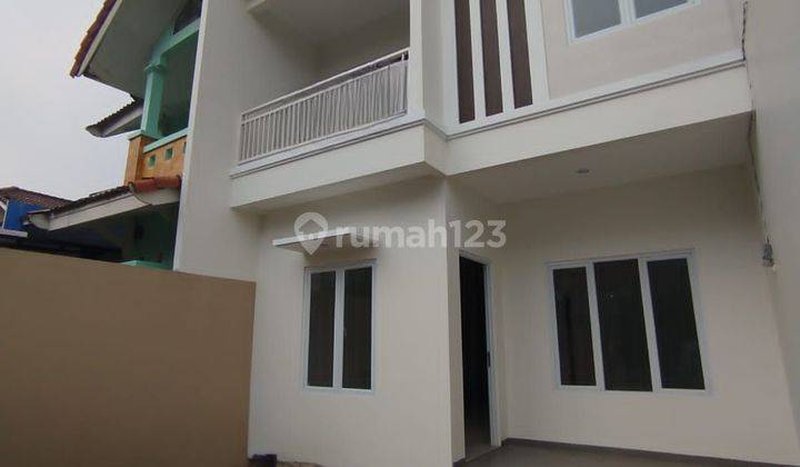 Rumah Dijual 2Lantai Bangunan Baru Di Graha Raya Bintaro 1