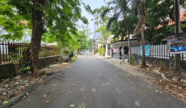 House for Sale in a Very Strategic Location at Mega Kuningan Semanggi House for Sale in a Very Strategic Location at Mega Kuningan Semanggi