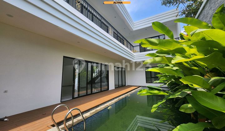 Dijual Rumah Mewah Dengan Private Pool Di Sektor 9 Bintaro Jaya