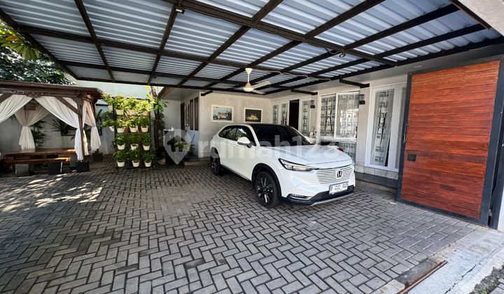 Spacious, Green, Comfortable, Ready-to-Occupy House in a Strategic Location in Bintaro