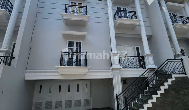 3-Story Townhouse For Sale in Jagakarsa, South Jakarta
