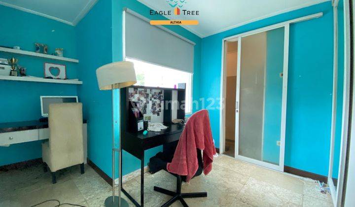 Rumah Posisi Hook 3 Lantai Modern Minimalis di Bintaro Jaya 2