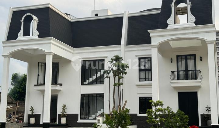Rumah Bangunan Baru 2 Lantai American Classic Di Pesanggrahan Rumah Bangunan Baru 2 Lantai American Classic Di Pesanggrahan