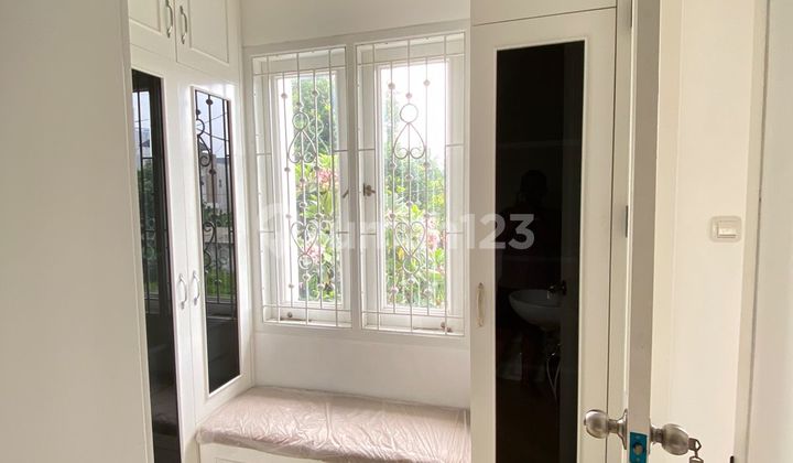 Rumah Baru 2 Lantai Siap Huni di Graha Raya  2
