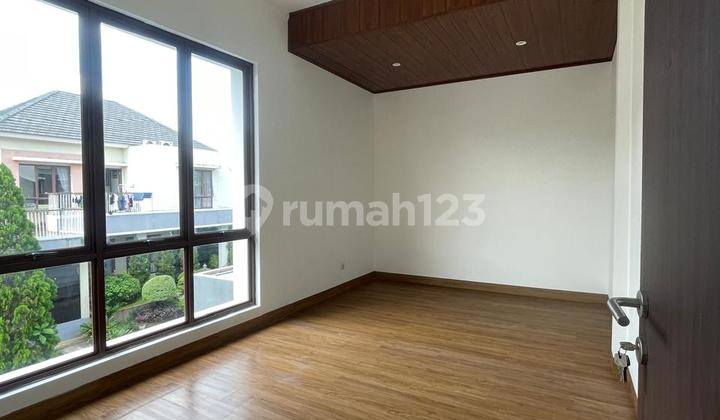 Rumah Mewah Dalam Cluster Dengan Swimming Pool di Discovery Residencel 2