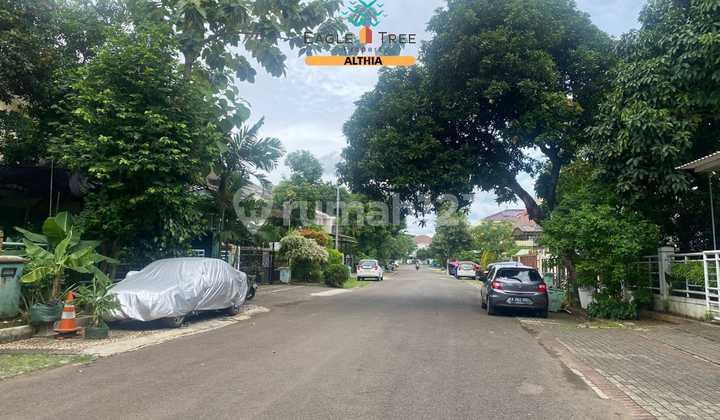 Nice Cool House with a Beautiful Environment in BSD Tangerang