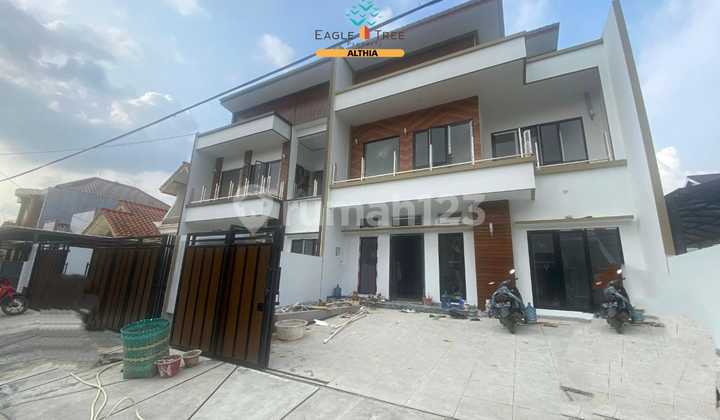 Dijual Brand New House Lokasi Strategis Deket Toll Bsd