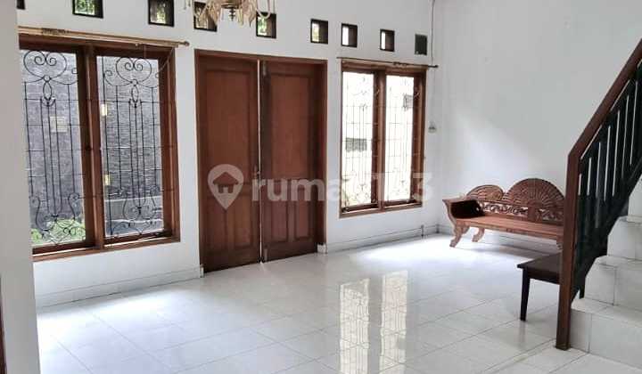 Rumah Bagus Unfurnished SHM Rempoa, Tangerang Selatan 2