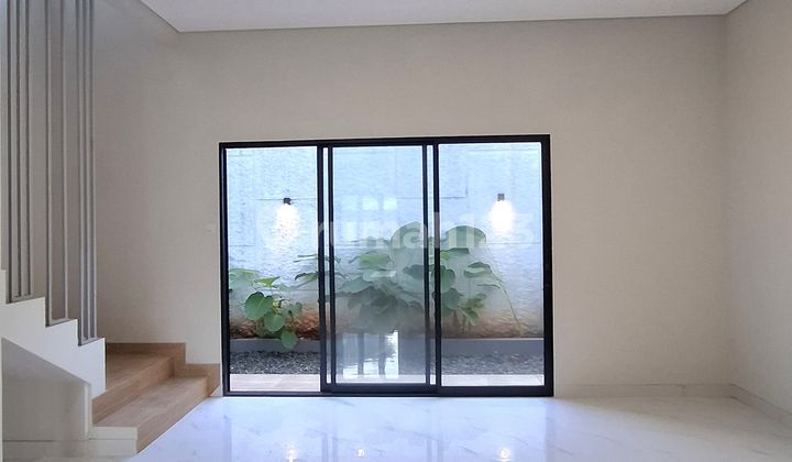 Rumah Bagus Siap Huni 2 Lantai Lokasi Startegis di Ciputat 2