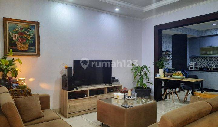 Rumah cantik harga murah 2 lantai siap huni dalam cluster 2