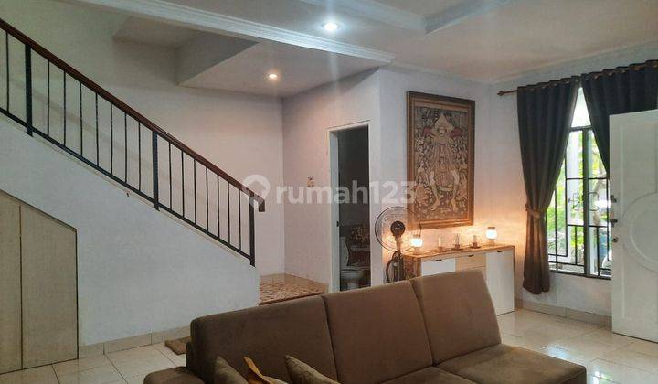 Rumah cantik harga murah 2 lantai siap huni dalam cluster 5