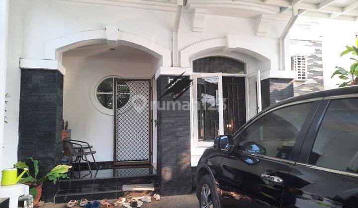 Rumah cantik harga murah 2 lantai siap huni dalam cluster 1