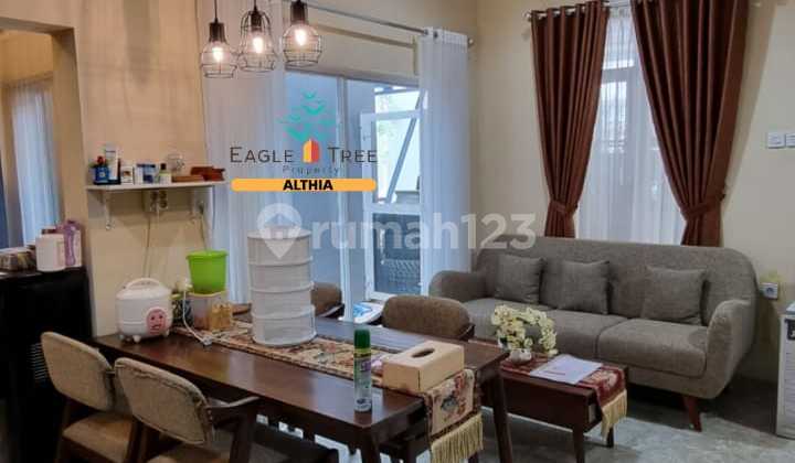 Rumah murah bagus 2 lantai siap huni di deket Graha Raya 