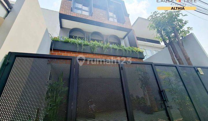 Rumah Pondok Indah 4 Lantai Industrial Lokasi Startegis  1