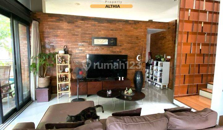 Rumah Bintaro, Bagus  Ada Private Pool Di Sektor 9 Bintaro  2