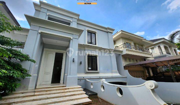 Rumah Karawaci , bagus 2 lantai ada Privet pool ,parkir basemant  1