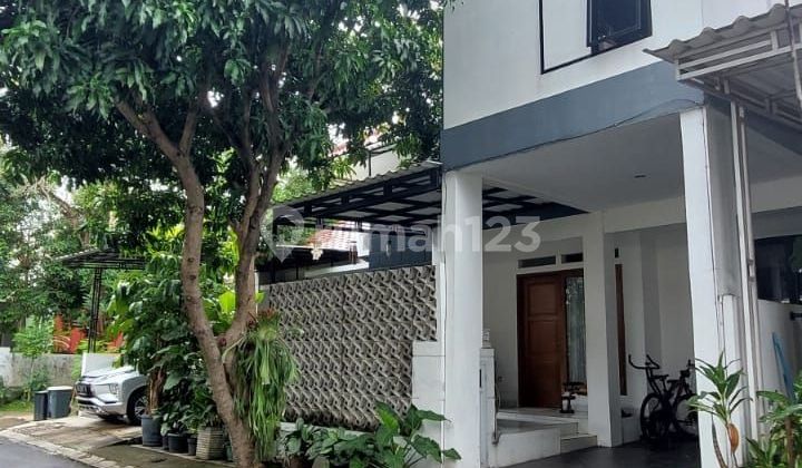 Rumah 2 lantai siap huni  Deket tol Parigi Bintaro 