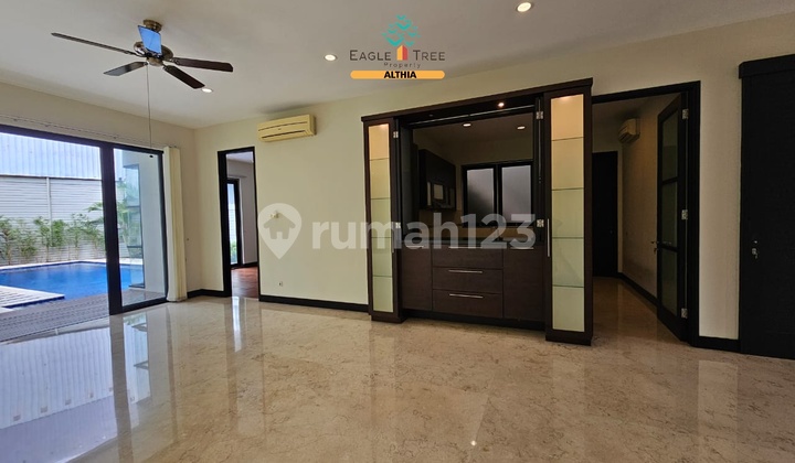 Rumah Bagus Shm , 2 Lantai Siap Hunidi Cilandak Jakarta Selatan 2