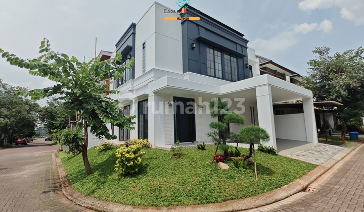 For Sale House in BSD, 2 Floors Corner Position Ready to Occupied Flood-Free