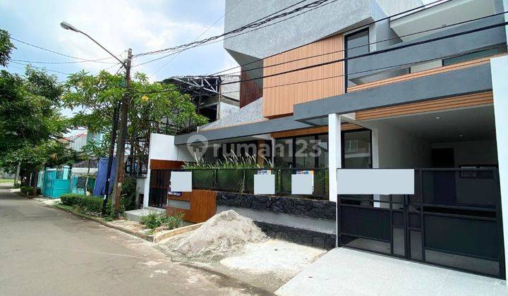 Rumah Bintaro Ada Private Pool Lokasi Bagus Bebas Banjir  1