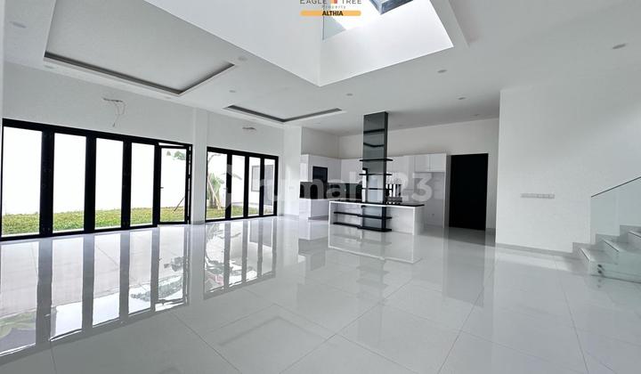 House in BSD 2 Floors Ready to Live Close to City Park, and Toll Access 2