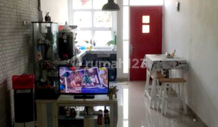 Rumah Jual Cepat Siap Huni Deket Pasar Segar Graha Raya