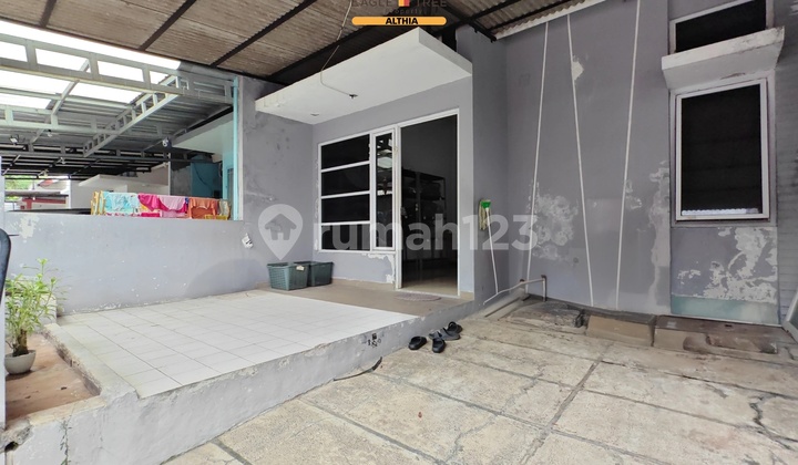 Rumah Dijual Cepat Luas 108 M² Bebas Banjir di Villa Melati Mas 2