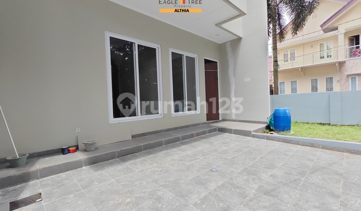 Rumah Dijual 2 Lantai Siap Huni Posisi Hook Lokasi di Melati Mas 2