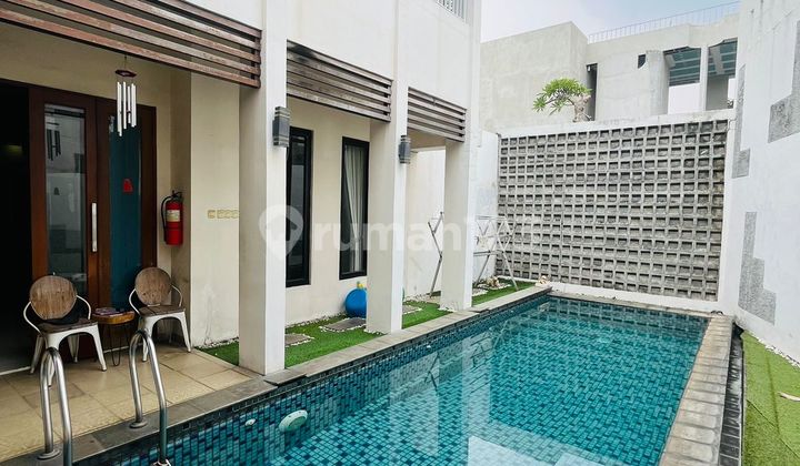 Rumah Mewah Siap Huni Ada Private Pool Di Kebayoran Bintaro