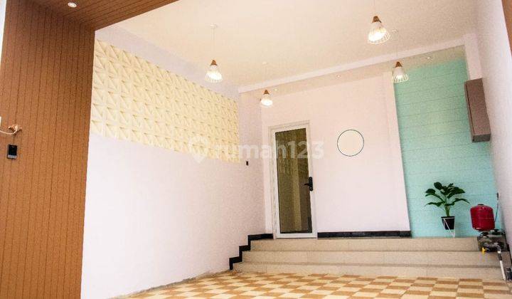 Kost exclusive  4 lantai bagus dan baru di Grogol Jakarta Barat 2