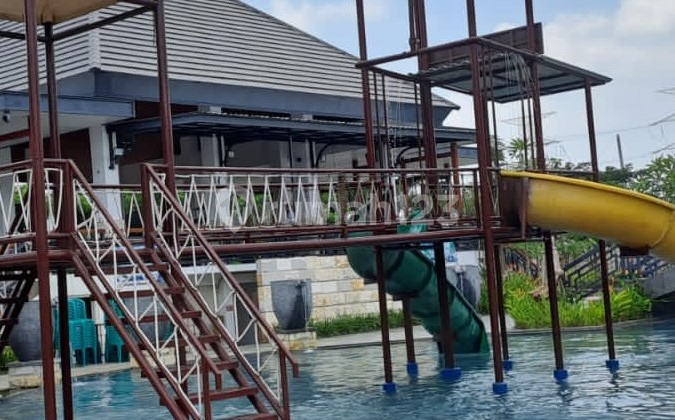 Rumah mewah fasilitas lengkap 