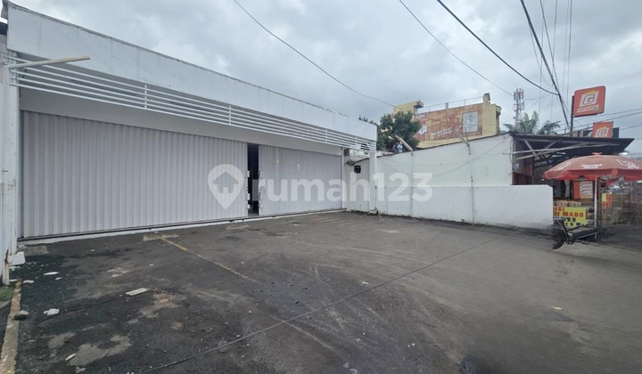 Ruko Gandeng 1 Lantai Lokasi Strategis di Pinggir Jalan Utama Ruko Gandeng 1 Lantai Lokasi Strategis di Pinggir Jalan Utama
