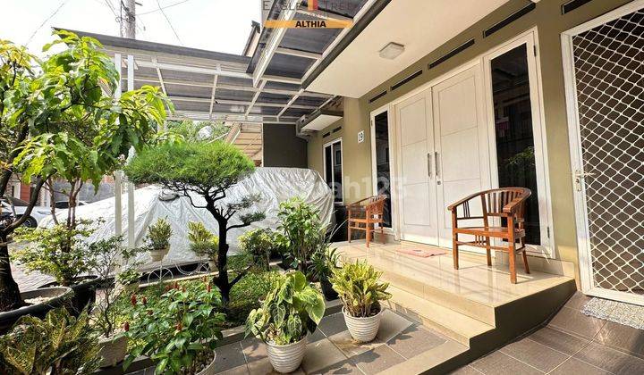 Rumah Townhouse 2 lantai Rapi lokasi Dekat Graha Raya Bintaro 2