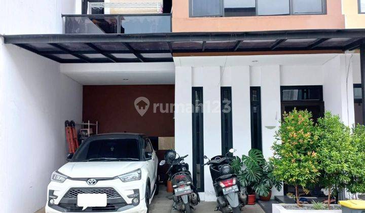 Rumah 2 Lantai Dalam Townhouse Lokasi 3 Menit Ke Stasiun Sudimara 2