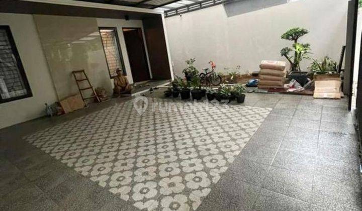 Rumah 3 Lantai Minimalis Modern Lokasi Komplek 10 Menit ke Stasiun MRT Lebak Bulus 2