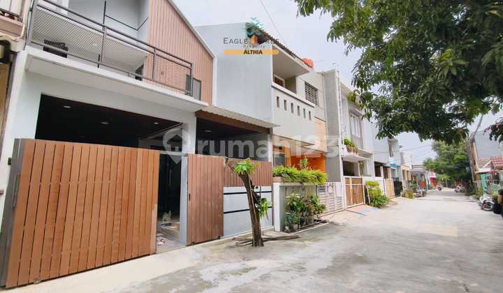 Rumah 2 Lantai Bangunan Baru Siap Huni di Pinang Tangerang 2