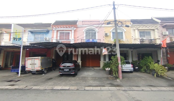 Ruko 2 Lantai Rapi Siap Huni di Boulevard Komplek