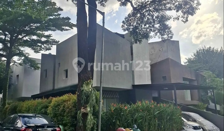 Rumah Hook 2 Lantai Dalam Cluster Veteran Jakarta Selatan