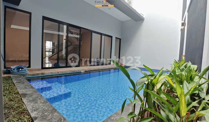 Rumah2 Lantai Brandnew dengan Kolam Renang di Sektor 9 Bintaro Jaya Rumah2 Lantai Brandnew dengan Kolam Renang di Sektor 9 Bintaro Jaya